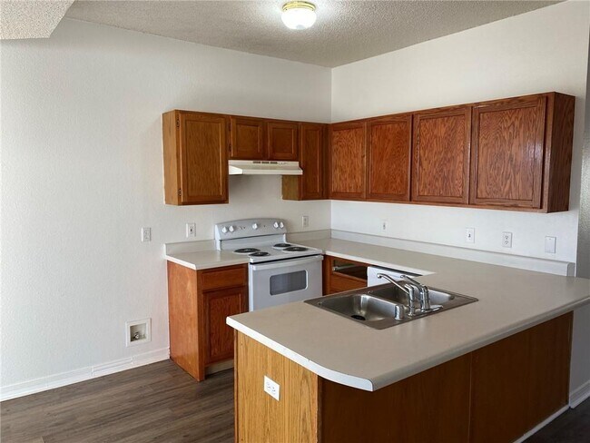 Foto del edificio - 2618 Lost Springs St