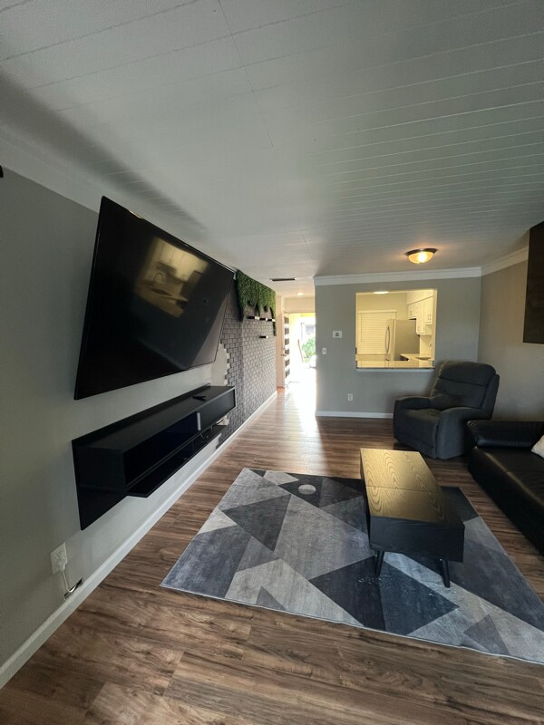 Foto del edificio - 4511 Longwater Chase