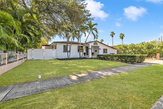 Foto del edificio - 6376 SW 15th St