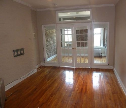 Primary Photo - 83 E 3rd St