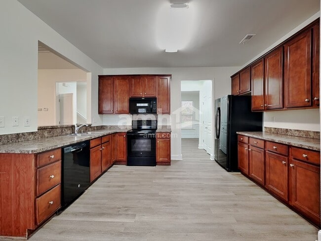 Foto del edificio - 10123 Caldwell Depot Rd