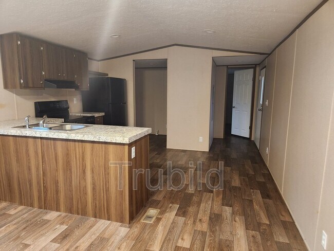 Foto del edificio - 1979 Cardell Rd