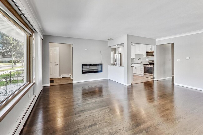 Foto del edificio - 4850 N Newland Ave