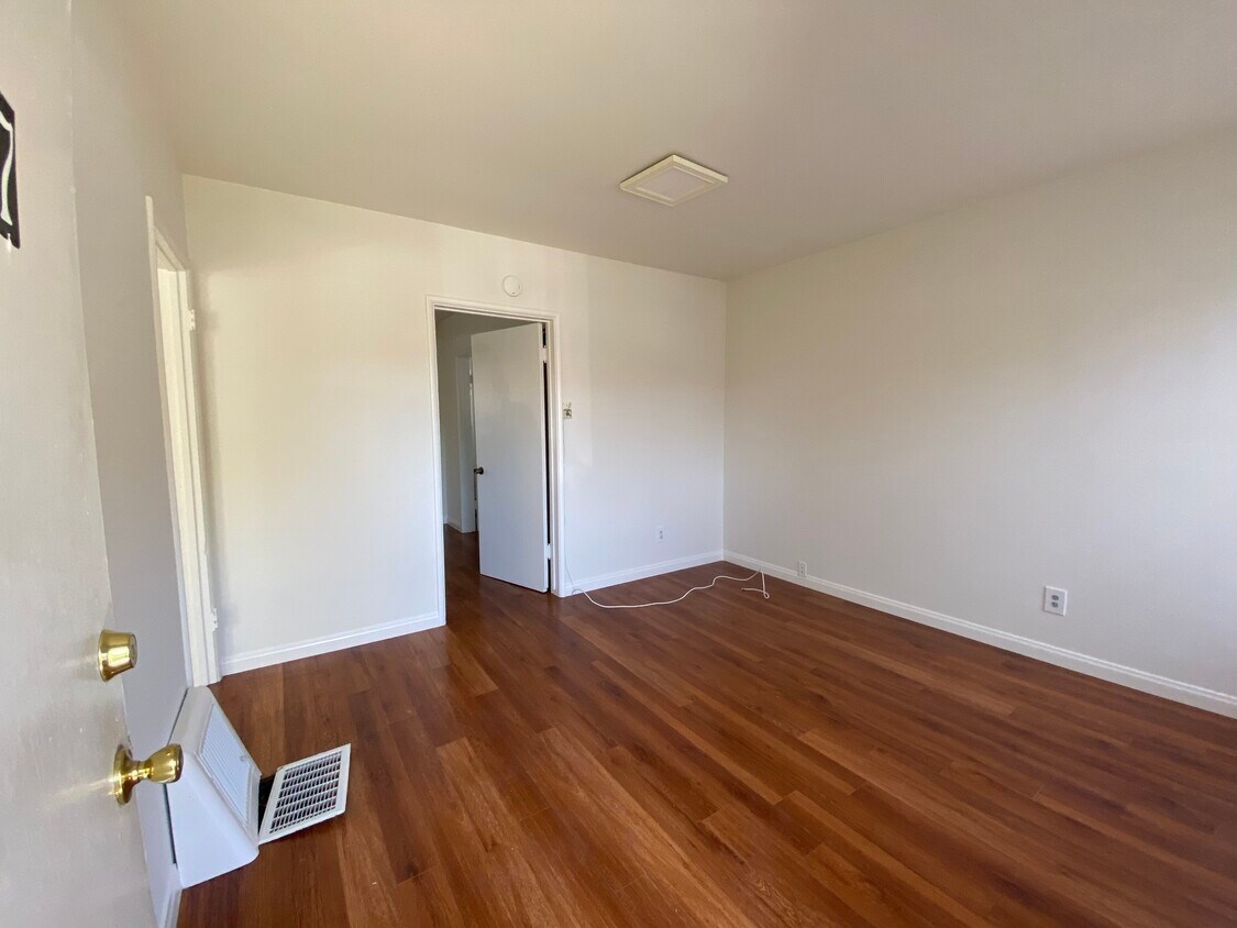 10067 Pinewood Ave, Tujunga, CA 91042 House Rental in Tujunga, CA