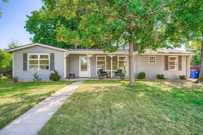 Foto del edificio - Charming Ranch Home with Spacious Yard and...