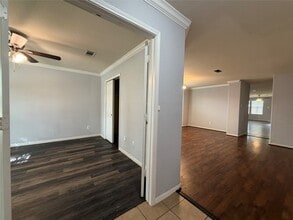 Building Photo - 8023 Clover Leaf Dr