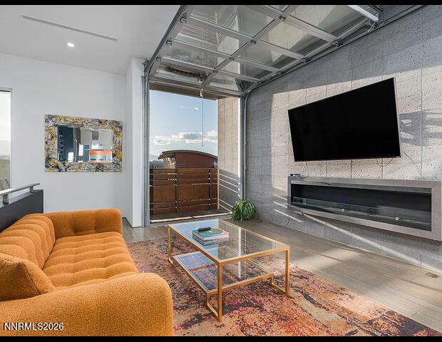 Foto del edificio - 860 S Center St