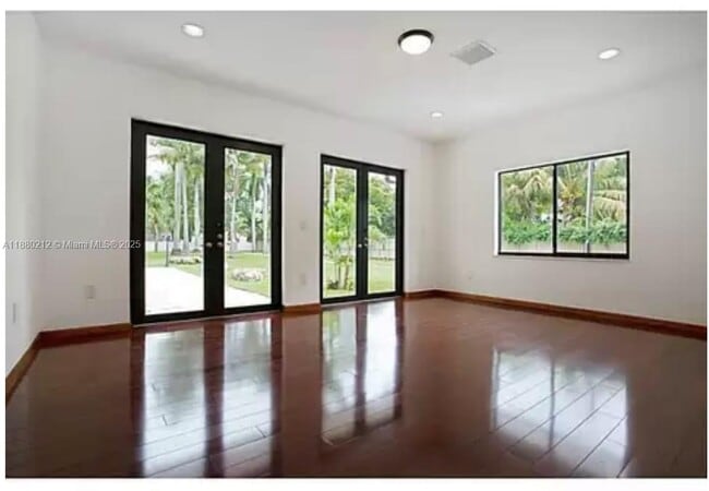 Foto del edificio - 8800 SW 112th St