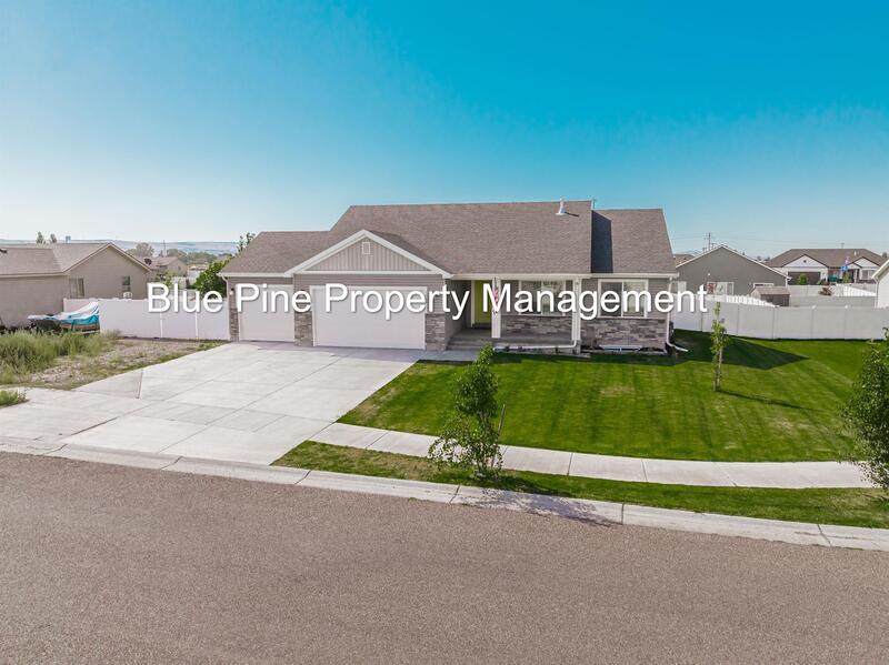 Foto principal - 3002 Sandy Dr