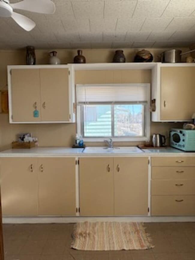 Foto del edificio - 2 Bedroom Single Family Home