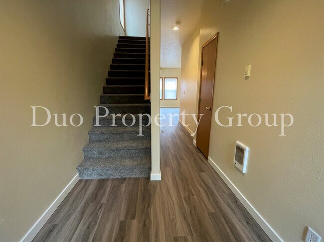 Building Photo - 615 S 41st Ct