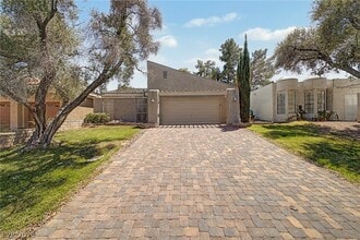 Building Photo - 3172 Bel Air Dr
