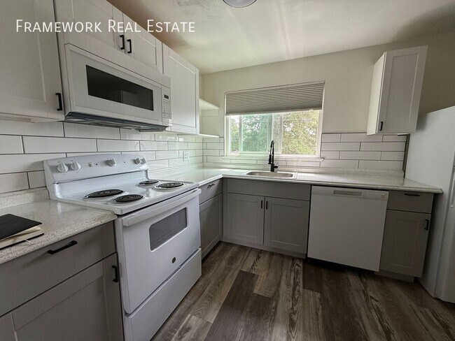 Foto del edificio - 1681 Reed St