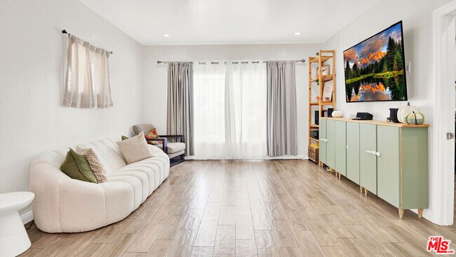 Foto del edificio - 252 E 47th St