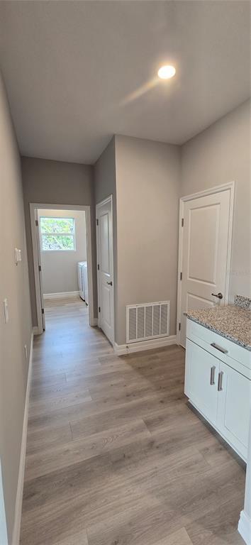 Foto del edificio - 203 Wright Dr