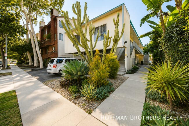 Foto del edificio - 12811 Caswell Ave