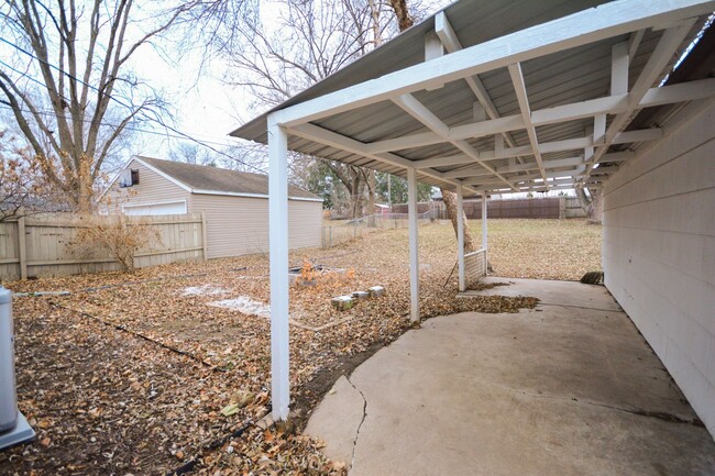 Foto del edificio - Elton Hills Ranch-Style Home w/Fenced Yard