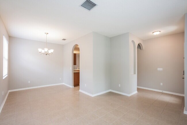 Foto del edificio - 11410 Blue Lilac Ave
