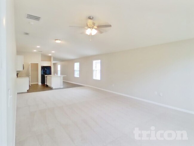 Foto del edificio - 2858 Buck Creek Pl