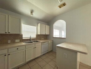 Building Photo - 14934 Sugar Sweet Dr