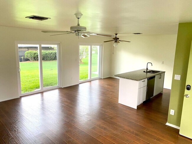 Foto del edificio - 10116 Fairtree Ln