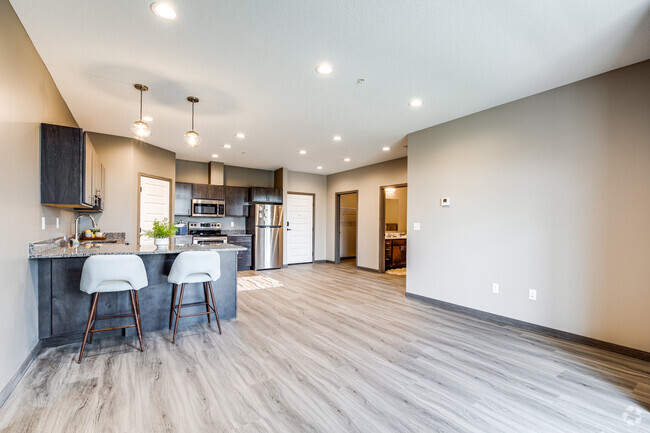 Interior Photo - Golden Aspen Flats