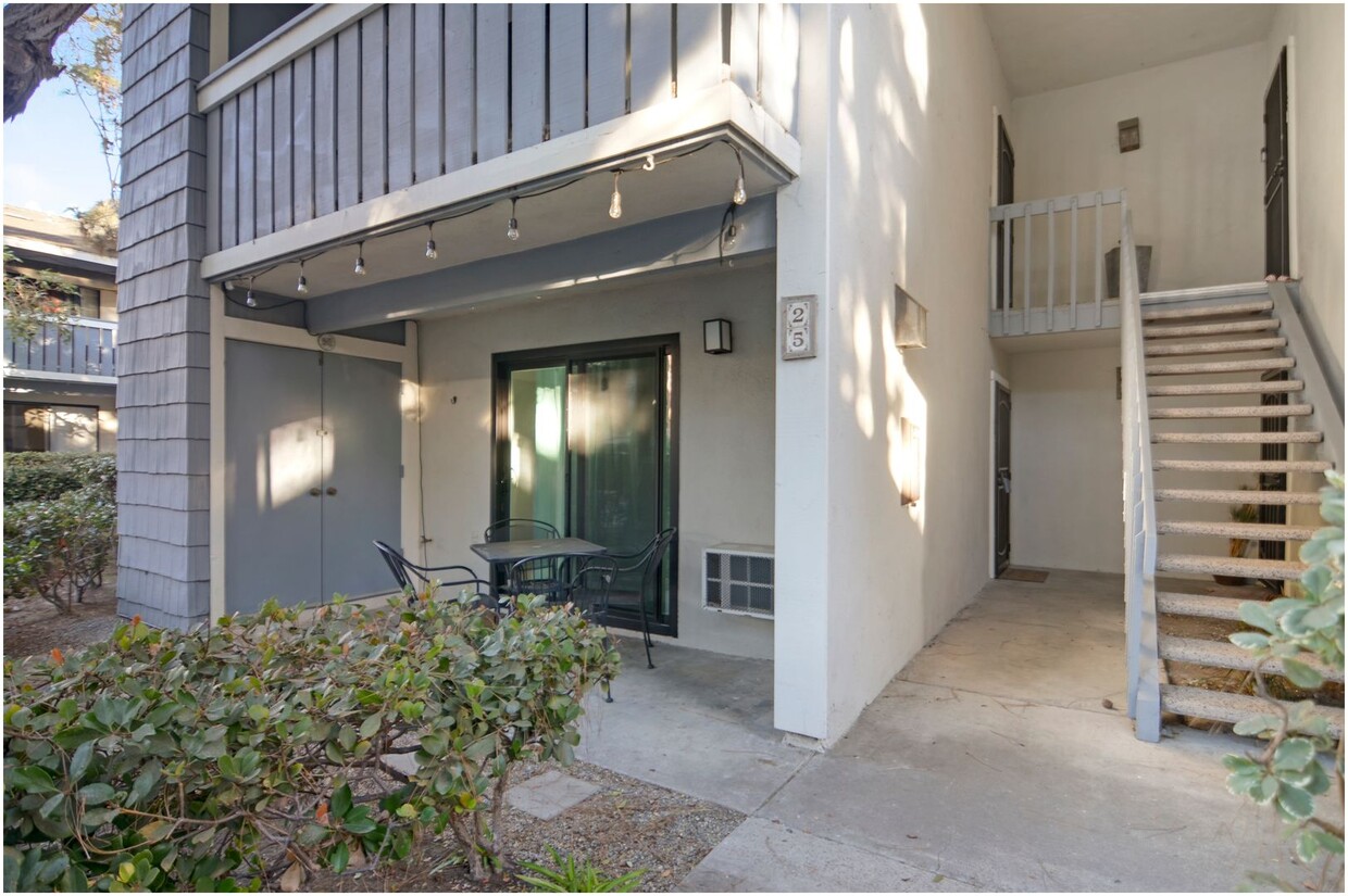 Primary Photo - 2 Bedroom Dana Point Condo!