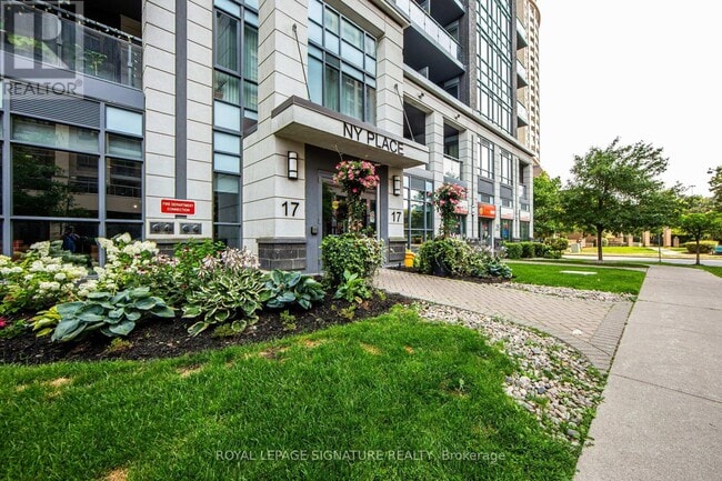 Building Photo - 17-217 Kenaston Gardens
