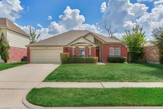 Building Photo - 31182 N Head Dr