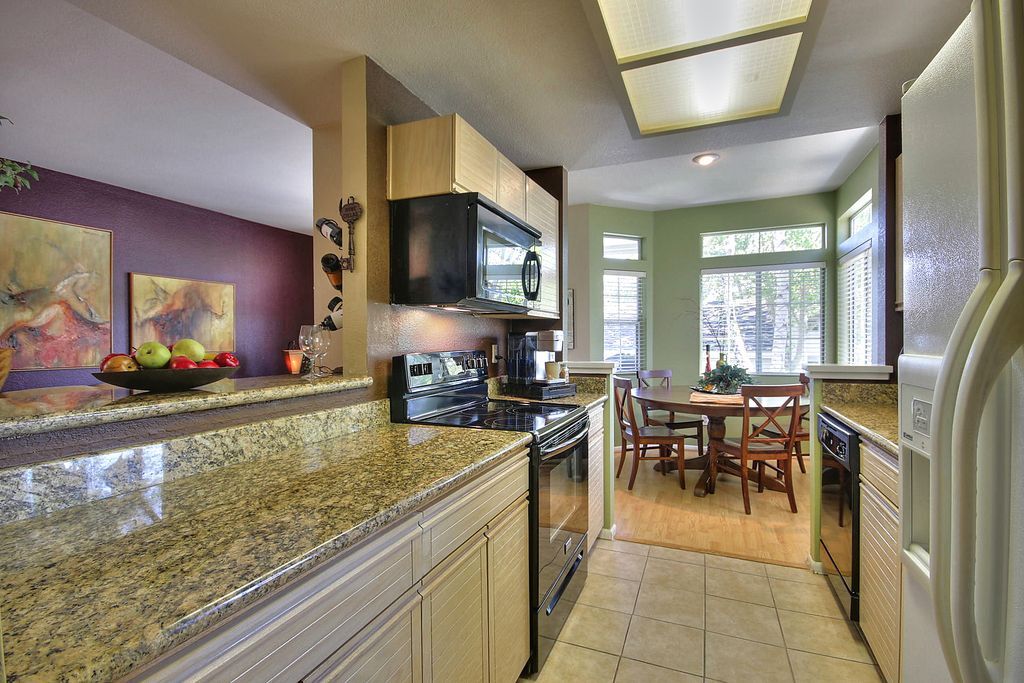 Foto principal - 7815 Canyon Meadows Cir