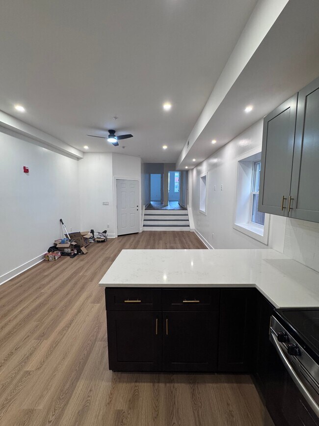 Foto del edificio - 647 N 16th St