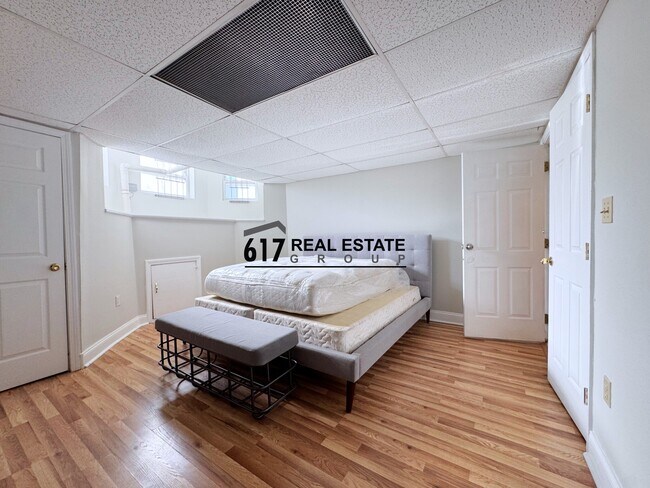 Foto del edificio - 140 Commonwealth Ave