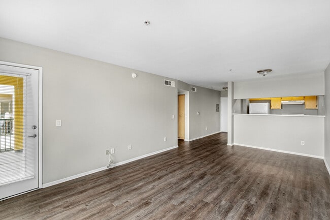 Foto del edificio - Harvard Yard and Glenmary Senior Affordable  Apartments