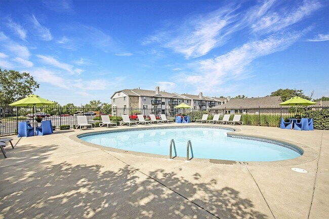 SouthRidge Apartments photo'
