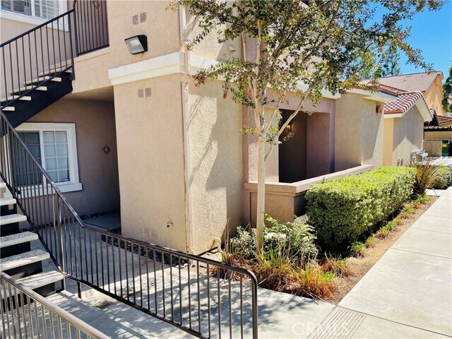 Building Photo - 41410 Juniper St