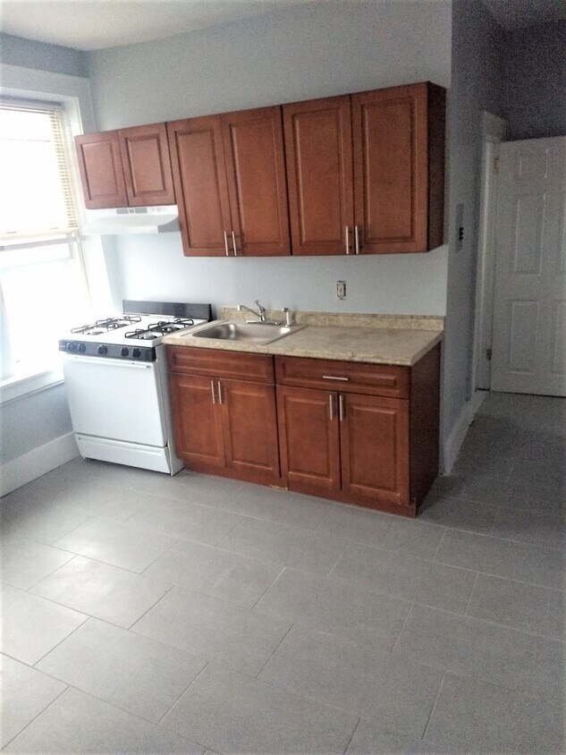 388 Bloomfield Ave, Bloomfield, NJ 07003 Apartments in Bloomfield, NJ