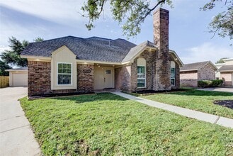 Building Photo - 3223 Cherry Hills Dr