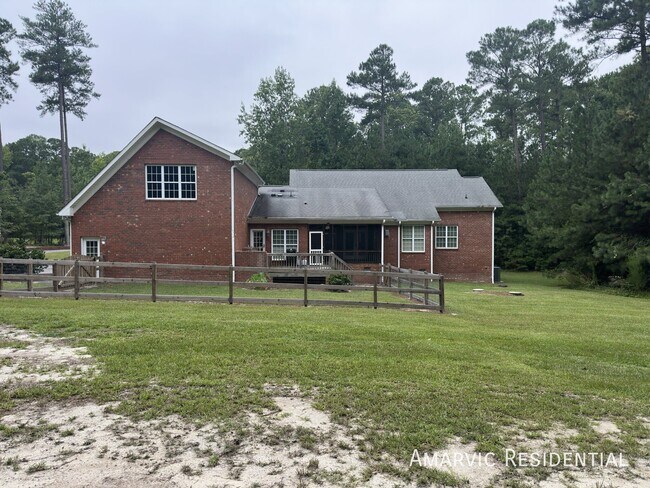 Foto del edificio - 3804 Pecan Grove Rd