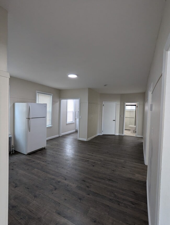 Building Photo - 47 Cumerford St