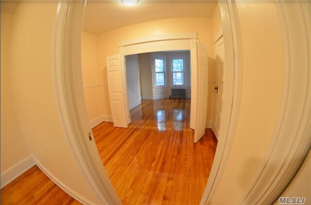 Foto del edificio - 79-29-79-67 67th Dr