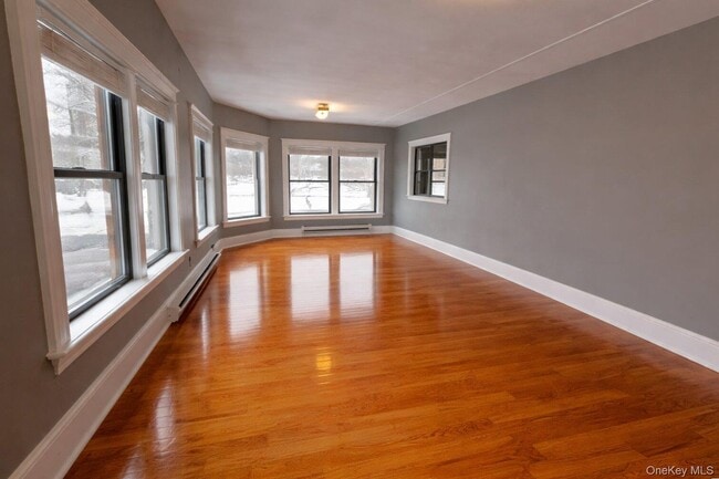 Building Photo - 2 Raymond Ave