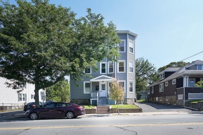 Building Photo - 321 Jefferson Ave