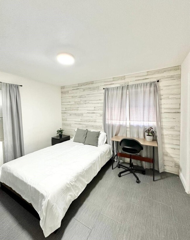 Foto del edificio - 1501 N Federal Hwy
