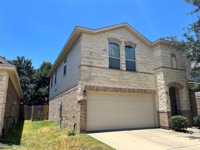 Building Photo - 6026 Starbrook Creek Dr