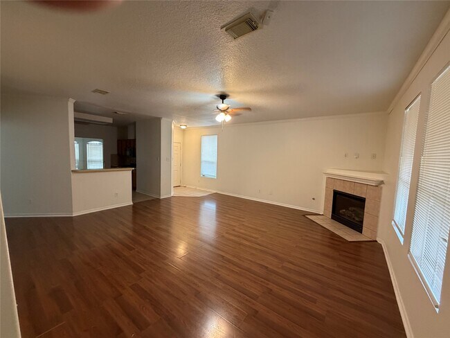 Foto del edificio - 18506 Carousel Creek Ct