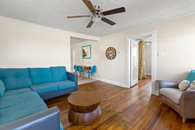 Foto del edificio - UNFURNISHED cozy private 2-bedroom, 2-bathroom home nestled in Winston-Salem