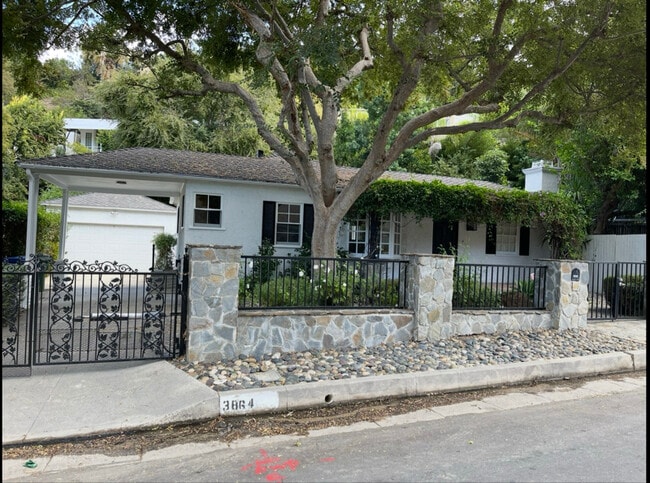 Building Photo - 3864 Dixie Canyon Ave