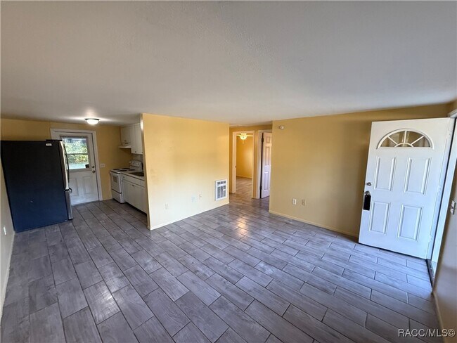 Foto del edificio - 1113 Jones Ave