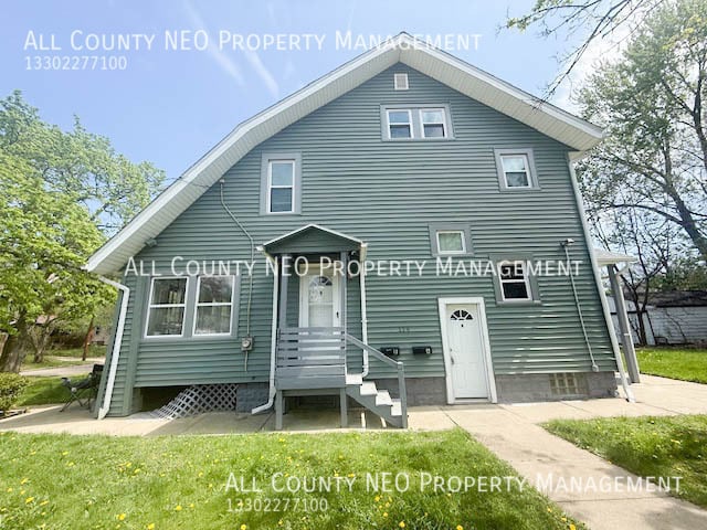 Building Photo - 126 E Mapledale Ave
