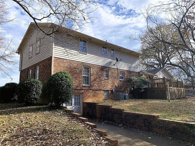 Foto del edificio - 110 Devonwood Dr